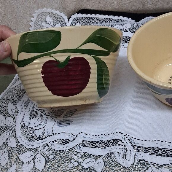 Watt Oven Ware #6 & #7 Mixing Bowl 3 Leaf Apple Hull, Iowa - Picture 7 of 14